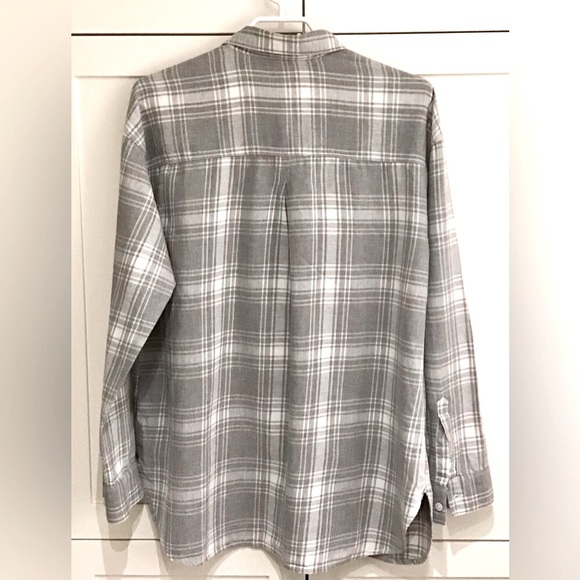 OLD NAVY Grey and White Boyfriend Shirt - Picture 2 of 9